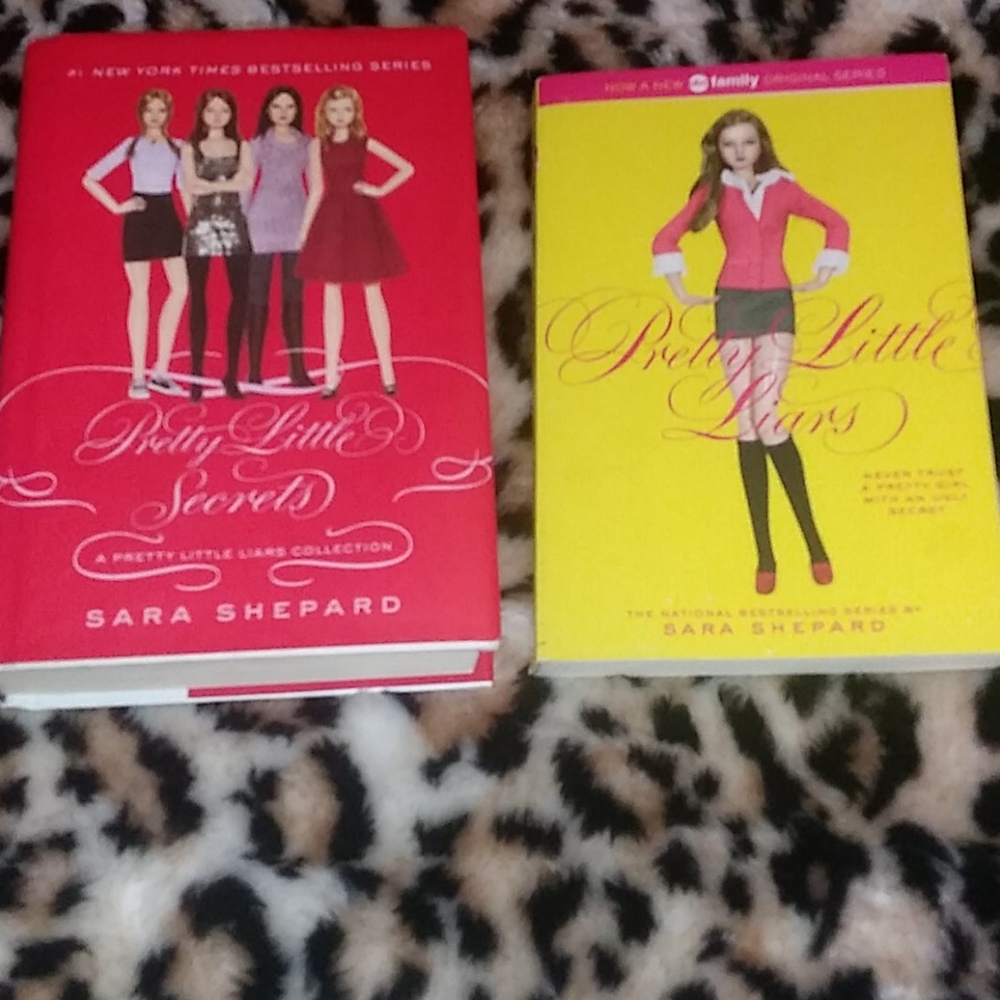 π Pretty Little Liars Books - Picture 3 of 3